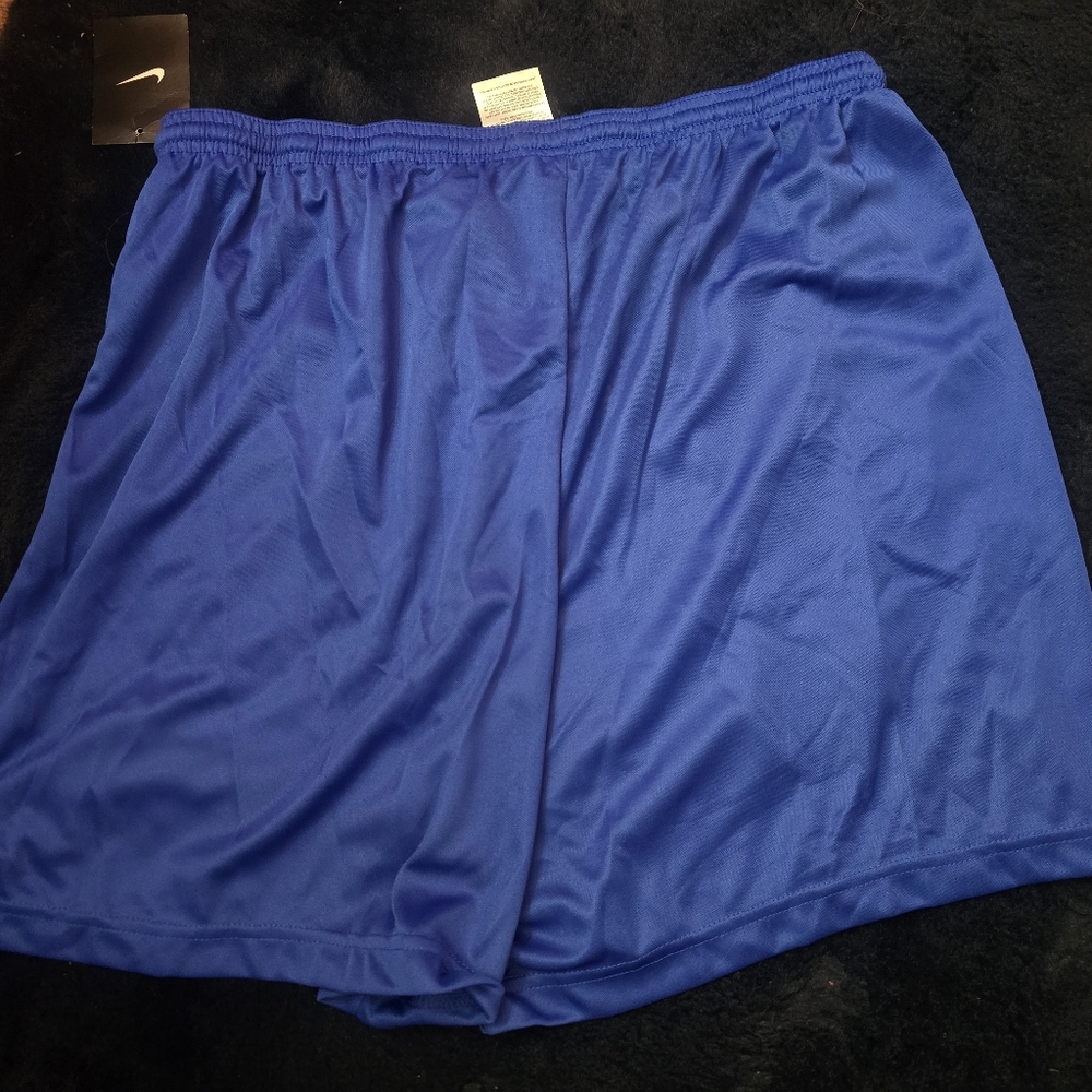 Chelsea Soccer Shorts - Picture 4 of 7